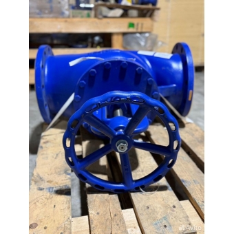 Запорный клапан Zetkama ду 250 PN16