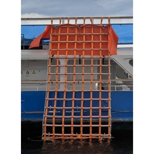 Сетка спасательная для подъема человека из воды по 2х2 РМРС,  шт. купить в Мурманске с доставкой